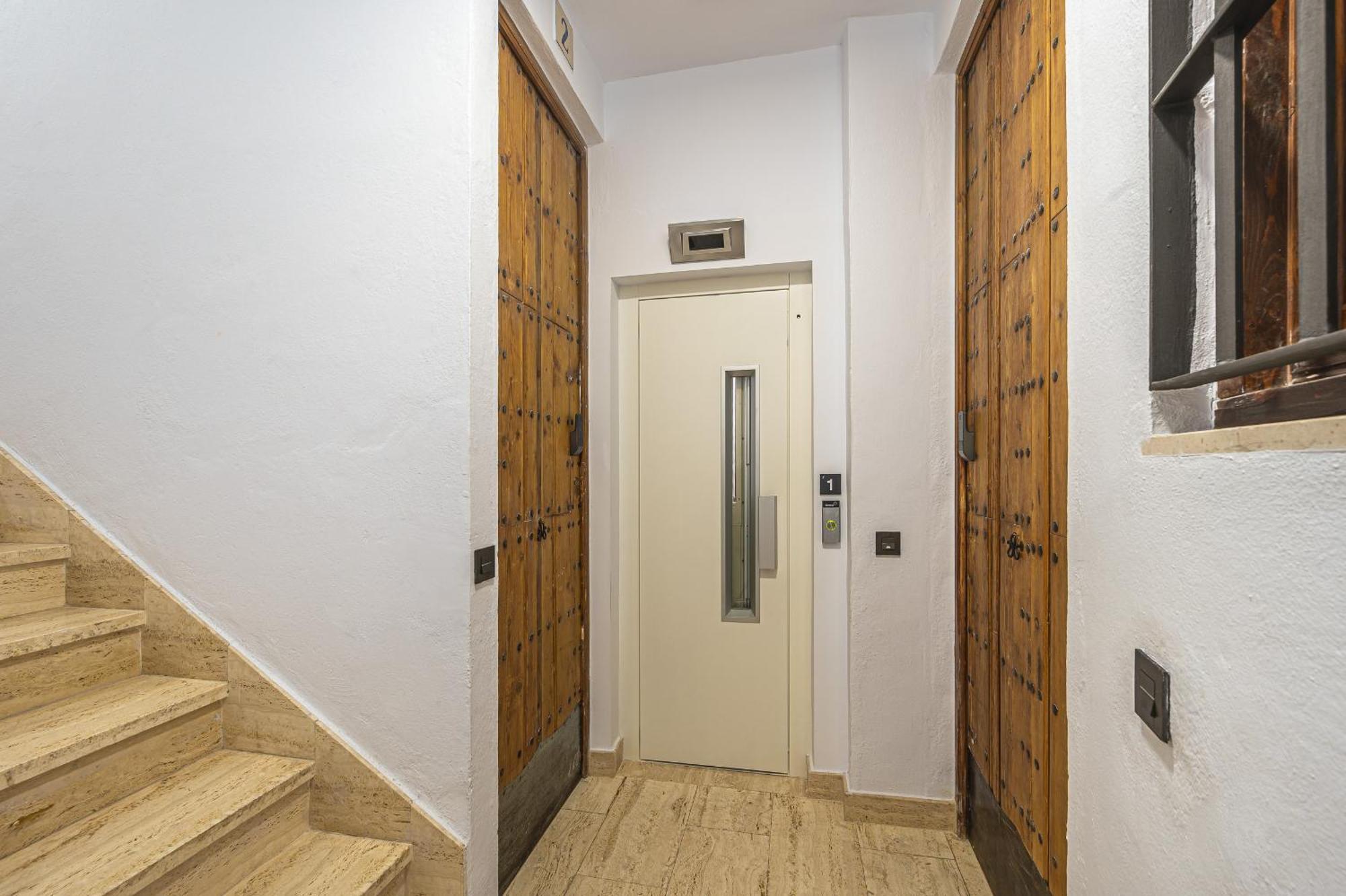 Dona Elvira Carreteria Apartamento Málaga Exterior foto